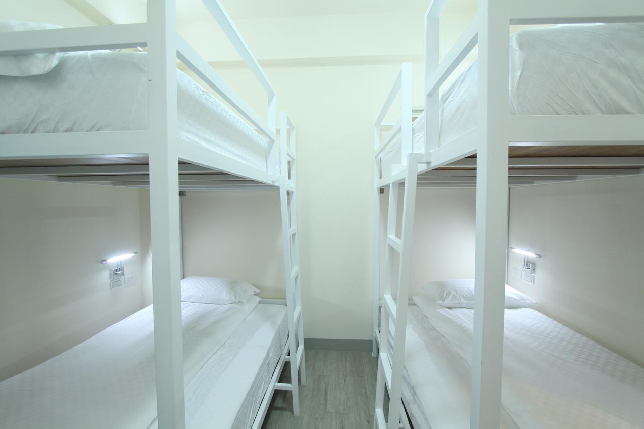 Heyyo Hostel Kota Hualien Bagian luar foto