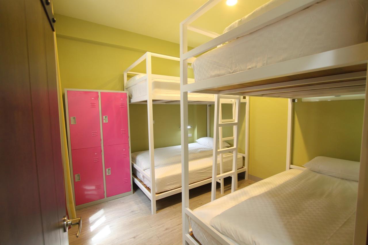 Heyyo Hostel Kota Hualien Bagian luar foto