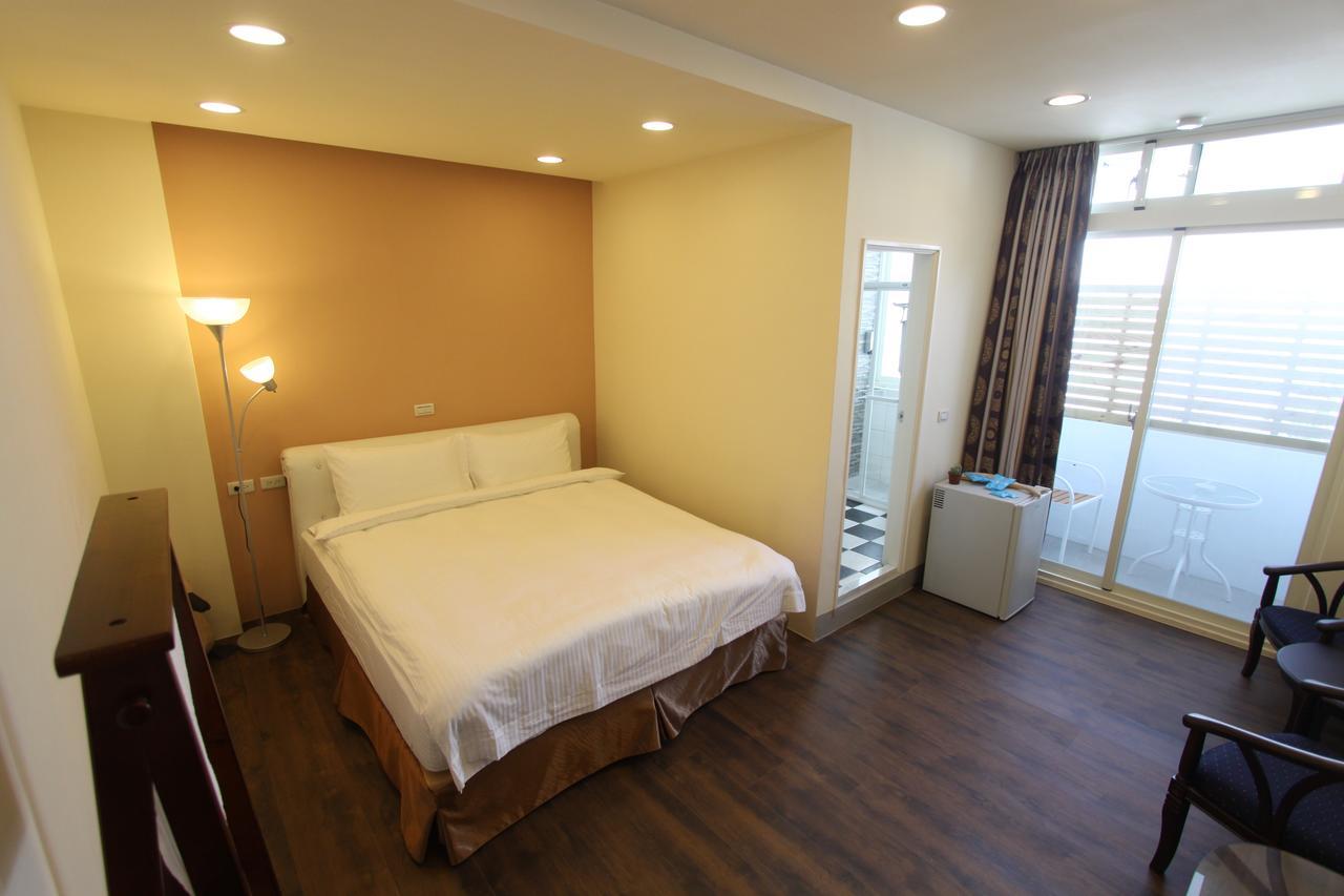 Heyyo Hostel Kota Hualien Bagian luar foto