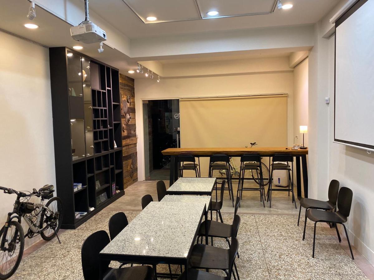 Heyyo Hostel Kota Hualien Bagian luar foto